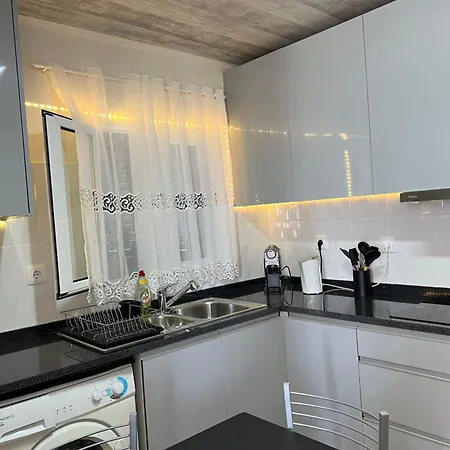 בית נופש Success House *